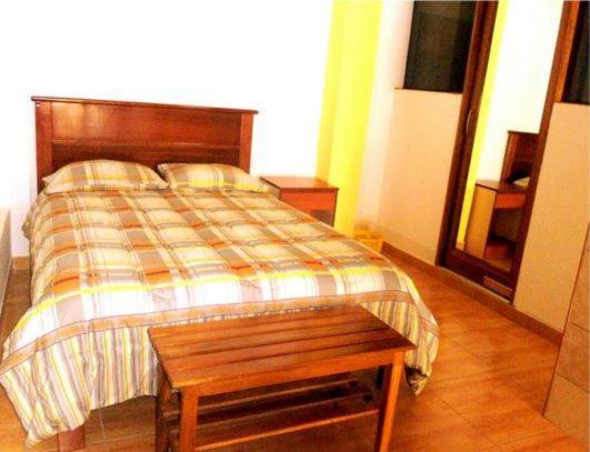 Hostal Dulzura Caraz ภายนอก รูปภาพ