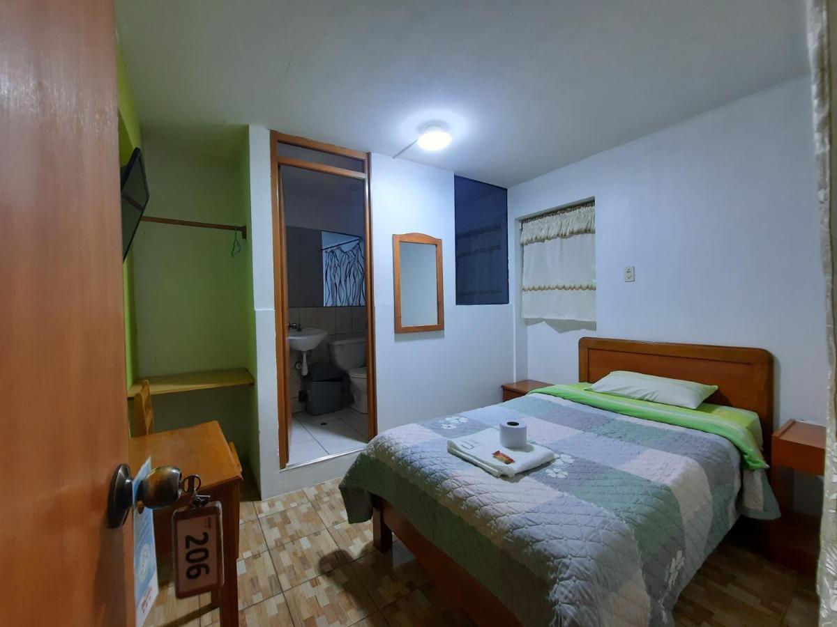 Hostal Dulzura Caraz ภายนอก รูปภาพ