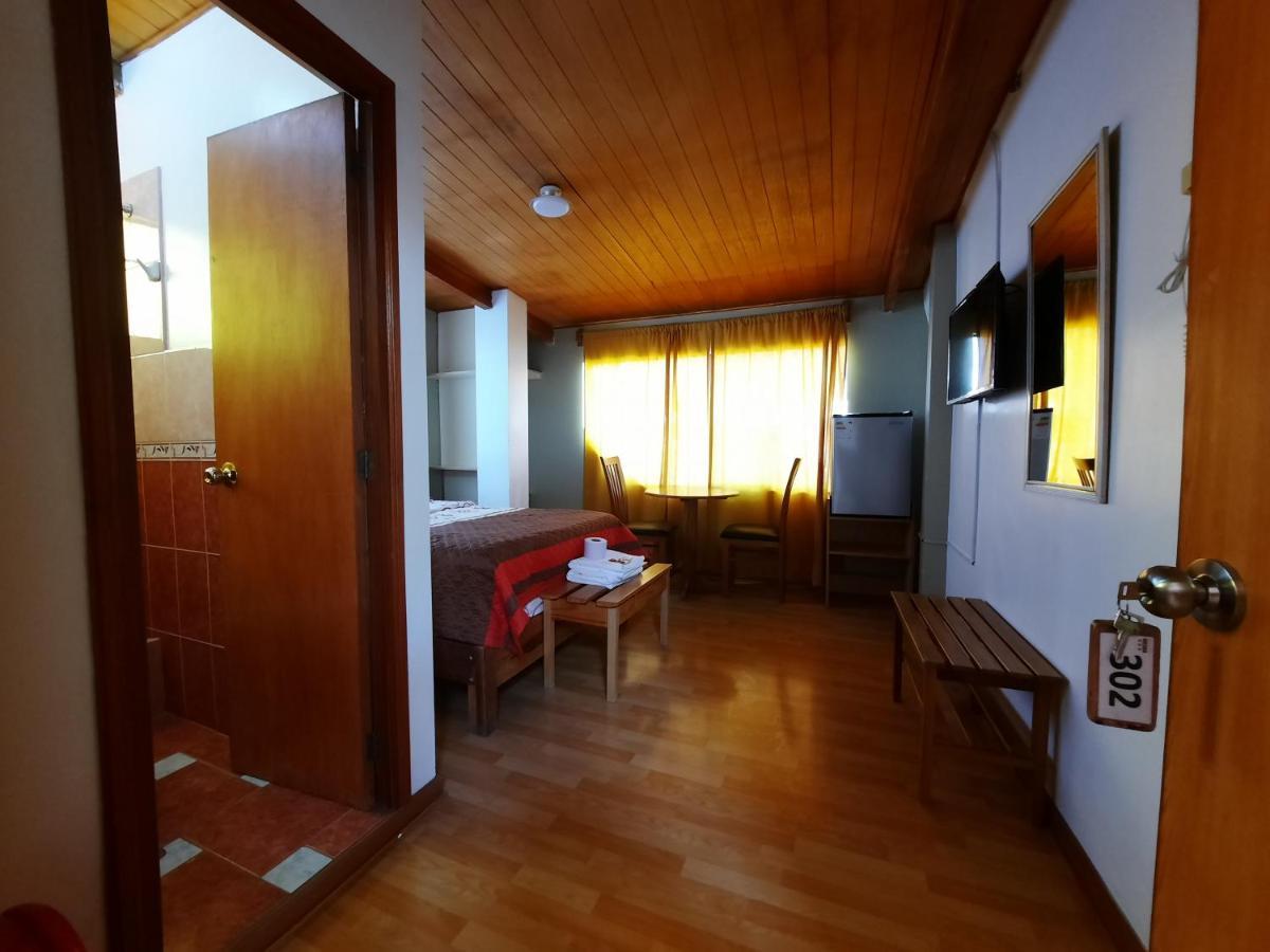 Hostal Dulzura Caraz ภายนอก รูปภาพ