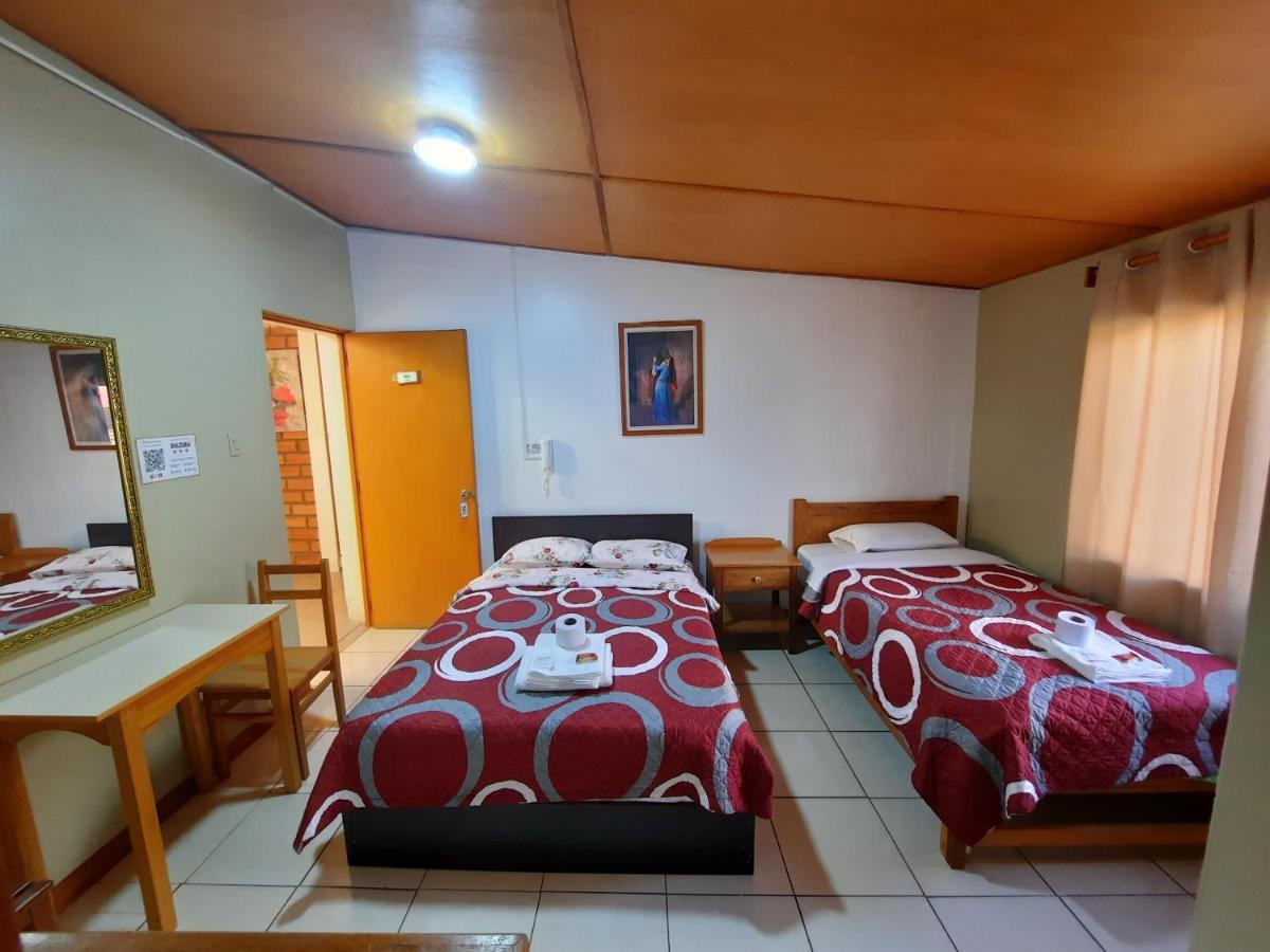 Hostal Dulzura Caraz ภายนอก รูปภาพ