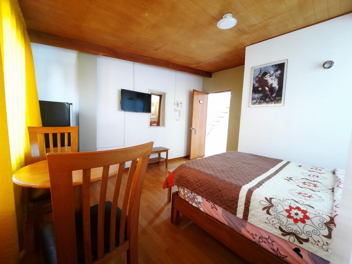 Hostal Dulzura Caraz ภายนอก รูปภาพ